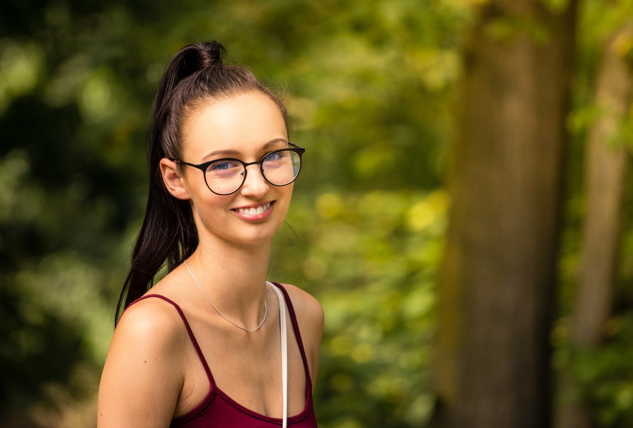 How To Meet A French Girl To Marry On The Internet